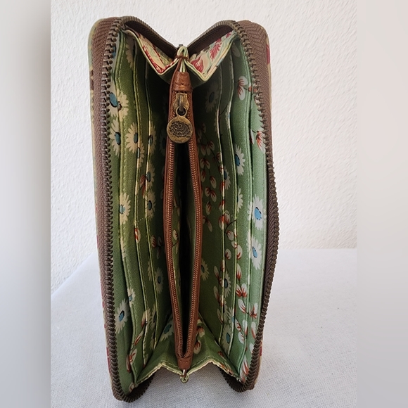 Amy Butler Wallet - Picture 3 of 4